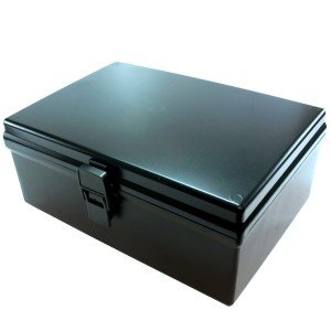Caixa Patola PB-255/2 Preta Com Dobradiças 110x175x255 Caixa Patola PB-255/2 Preta Com Dobradiças 110x175x255