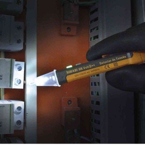 Detector de Tensão HK-Volt II 30 a 1000V Bip LED e lanterna Detector de Tensão HK-Volt II 30 a 1000V Bip LED e lanterna