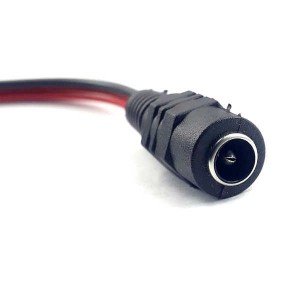Cabo com Plug P4 Femea 2,1mm Com Rabicho